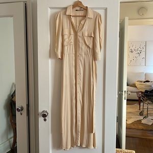 Silky Zara dress with buttons and pockets size small / 4